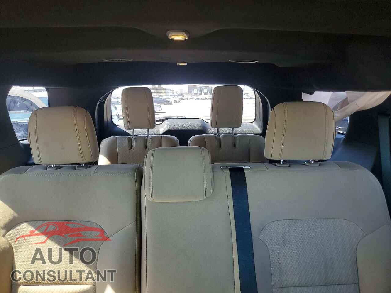 FORD EXPLORER 2017 - 1FM5K7BH1HGA60007