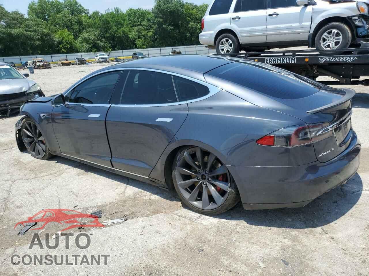 TESLA MODEL S 2015 - 5YJSA1H47FF084461