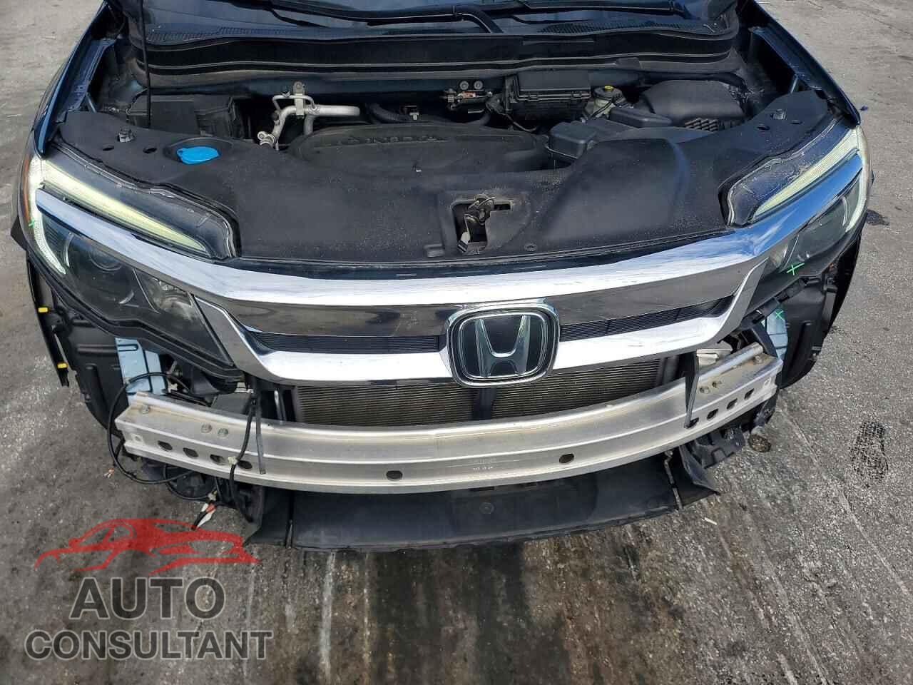 HONDA PILOT 2021 - 5FNYF5H39MB008019