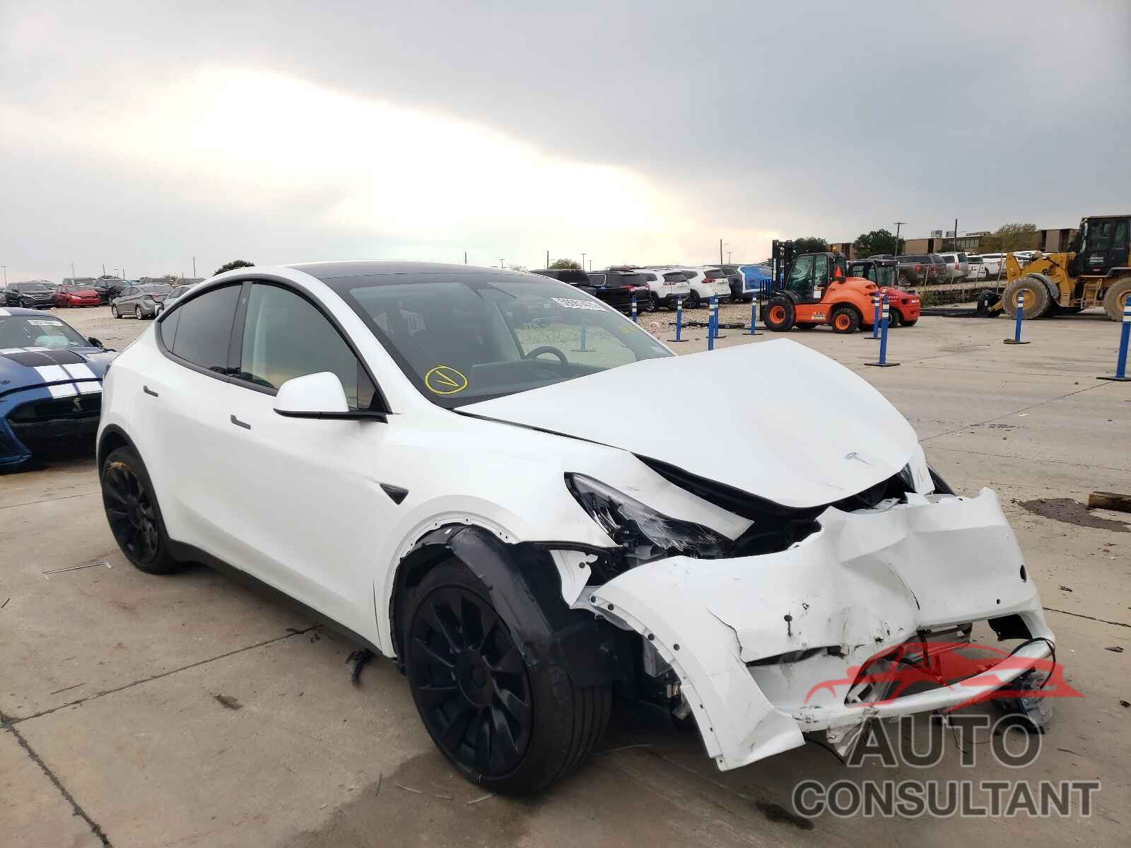 TESLA MODEL Y 2020 - 5YJYGDEE6LF041653