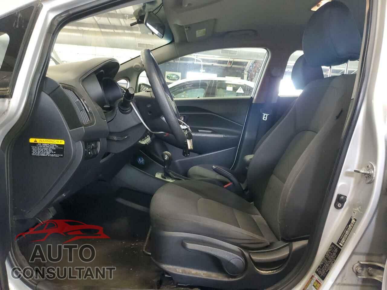 KIA RIO 2013 - KNADN5A38D6157641