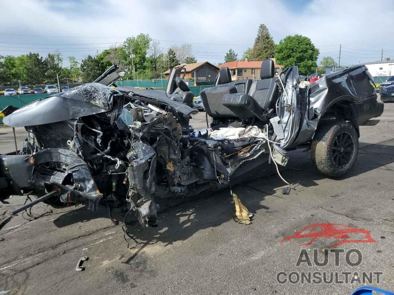 NISSAN TITAN 2015 - 1N6AA0EC7FN504896