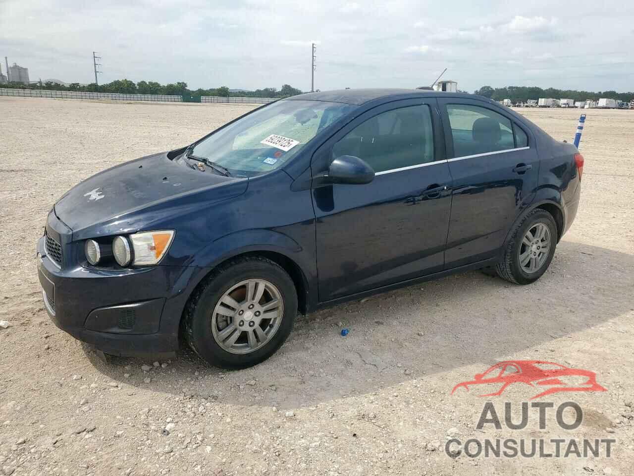 CHEVROLET SONIC 2015 - 1G1JC5SH3F4201137