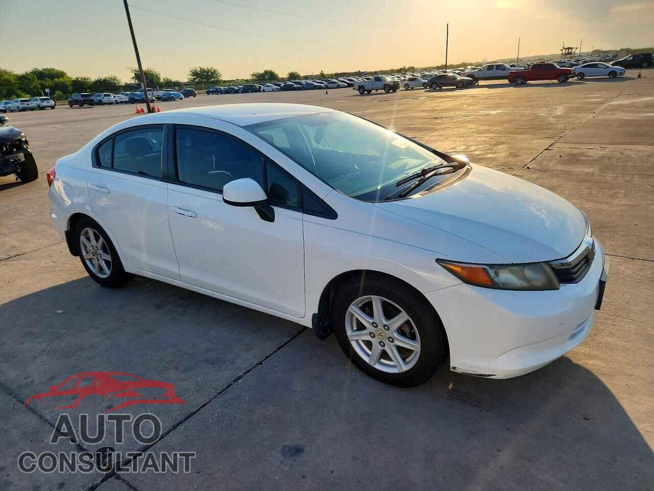 HONDA CIVIC 2012 - 2HGFB2F58CH596012