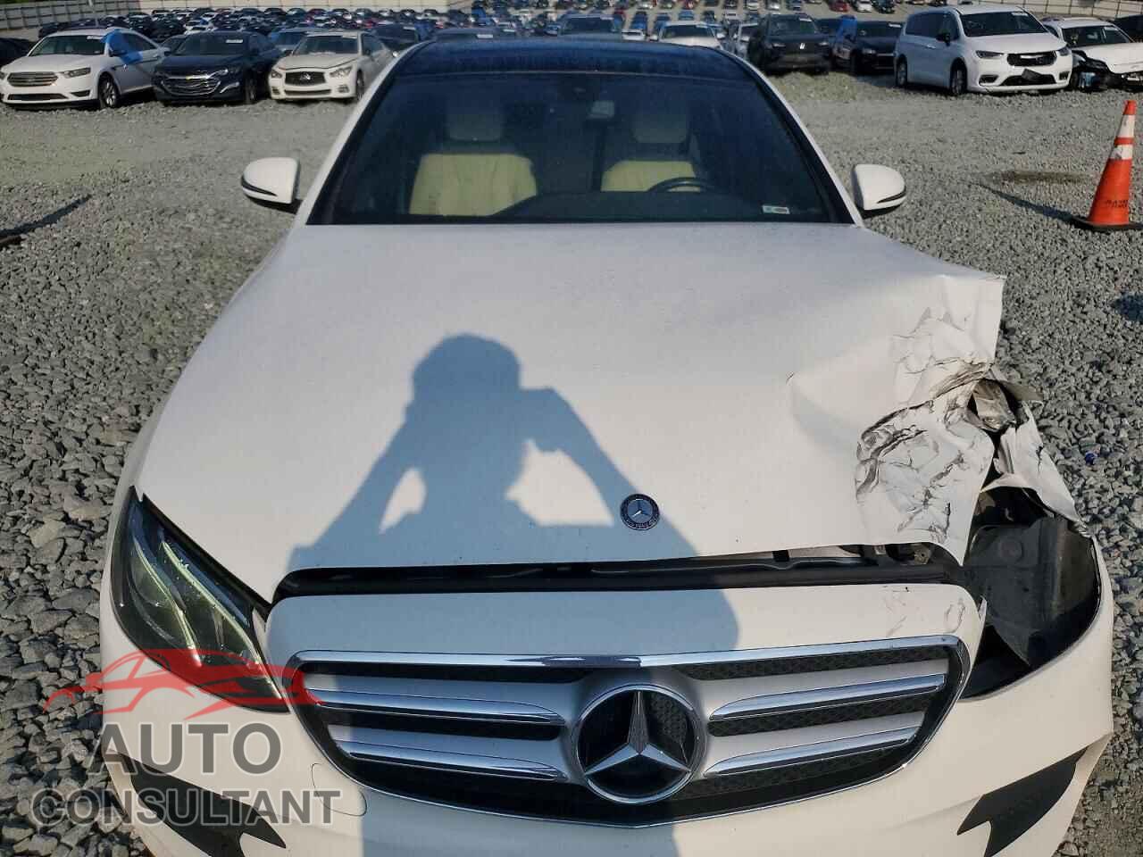MERCEDES-BENZ E-CLASS 2017 - WDDZF4KB9HA032954