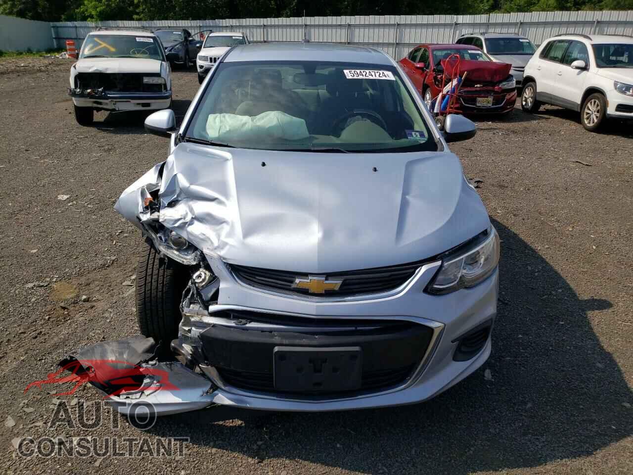 CHEVROLET SONIC 2017 - 1G1JB5SG3H4157105