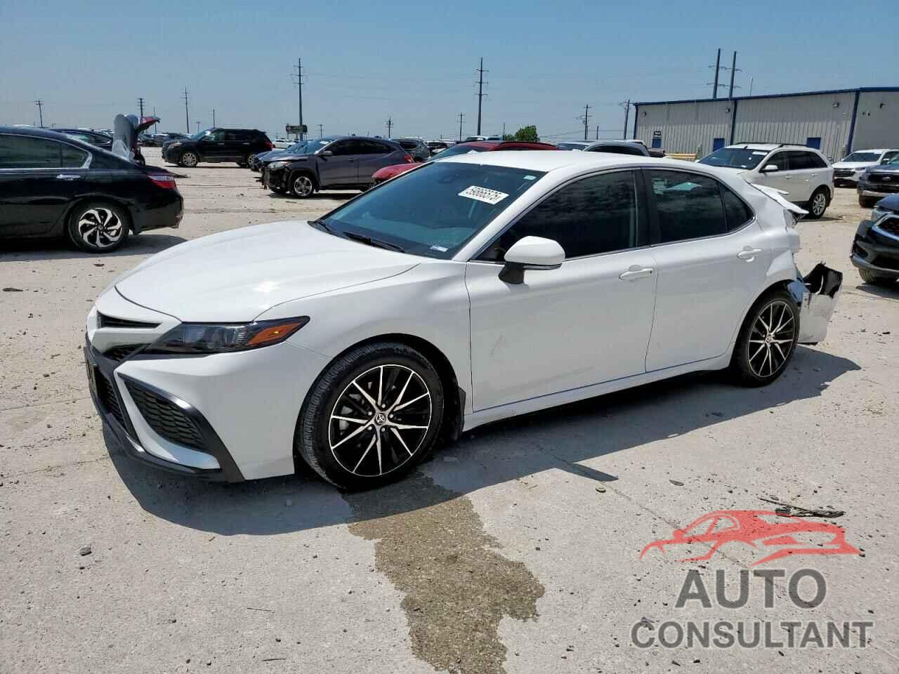 TOYOTA CAMRY 2023 - 4T1G11AK9PU743837