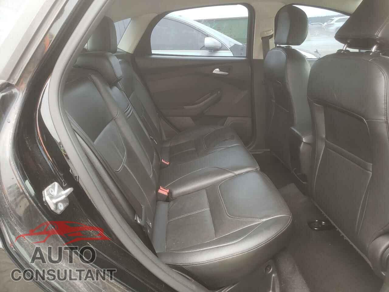 FORD FOCUS 2016 - 1FADP3K25GL222013