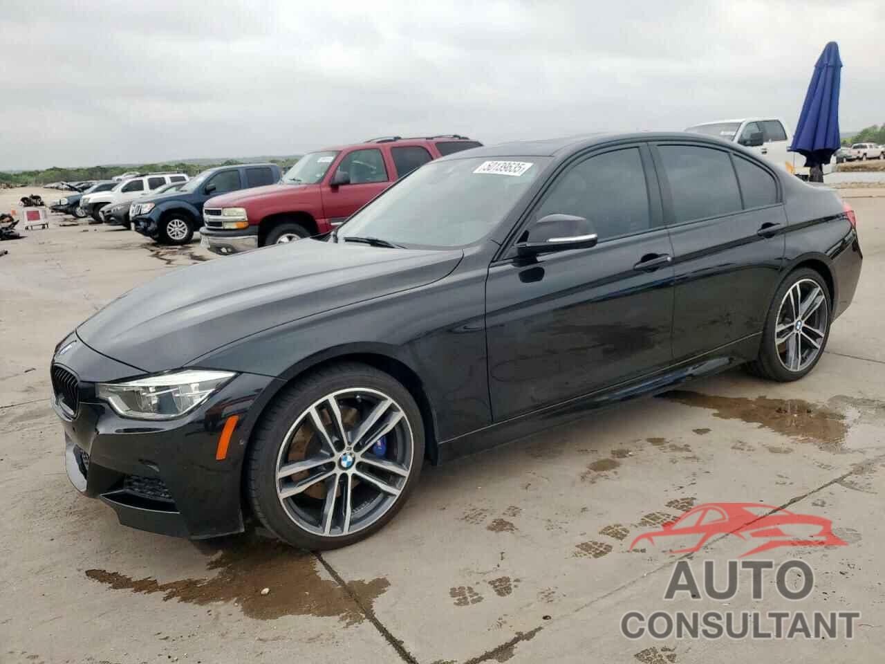 BMW 3 SERIES 2018 - WBA8B3C5XJK777729