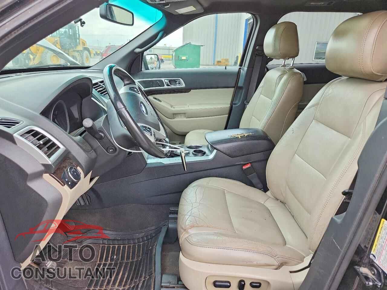 FORD EXPLORER 2011 - 1FMHK7F8XBGA22354