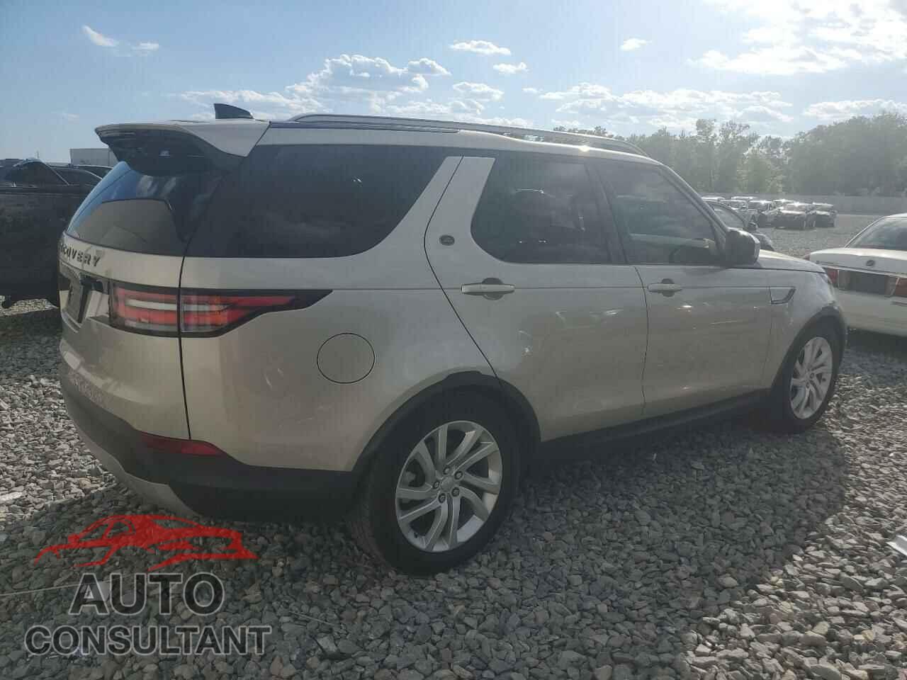 LAND ROVER DISCOVERY 2017 - SALRRBBV8HA041881