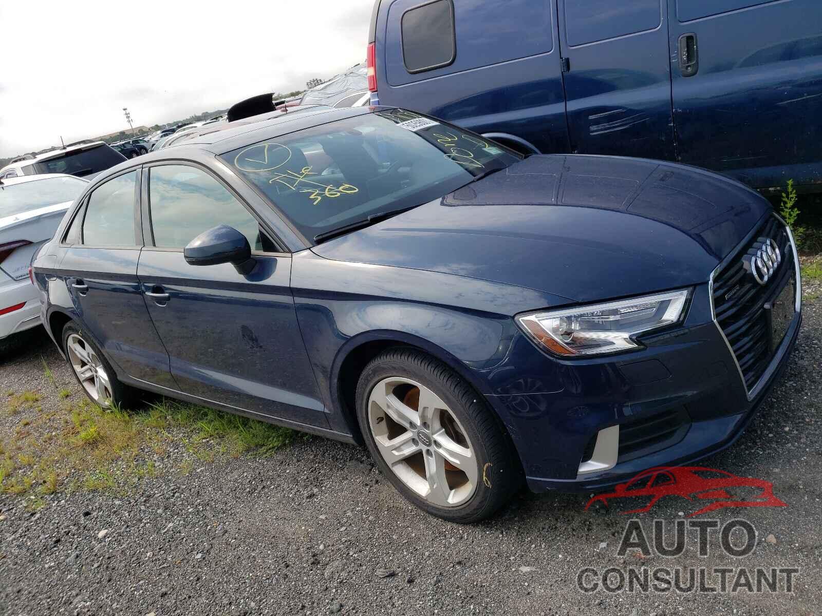 AUDI A3 2018 - WAUB8GFFXJ1009433