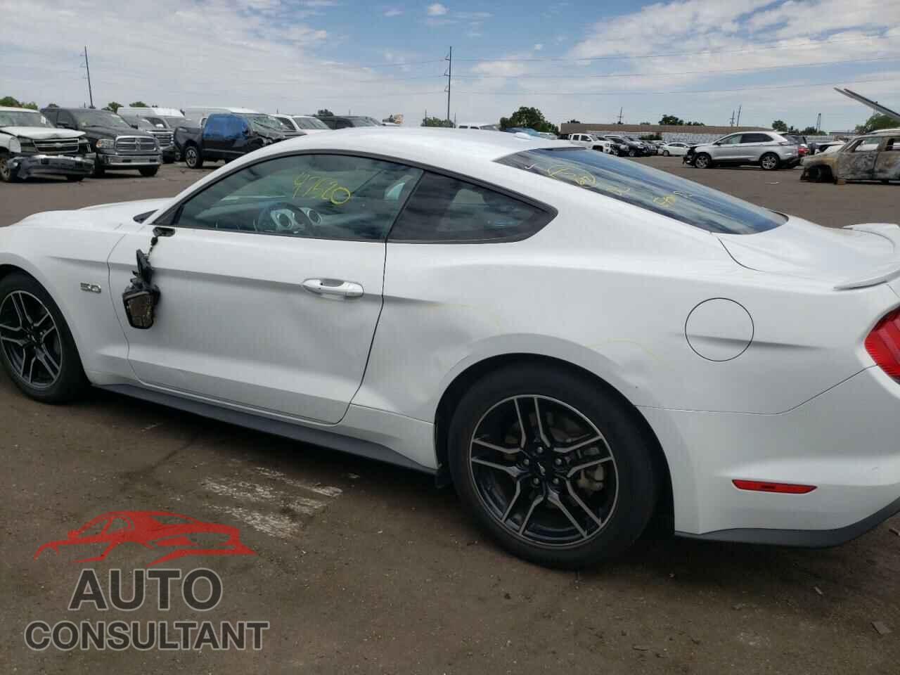 FORD MUSTANG 2020 - 1FA6P8CF7L5136448