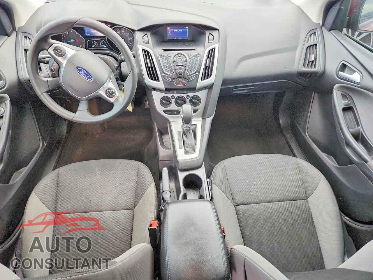 FORD FOCUS 2014 - 1FADP3F2XEL334281