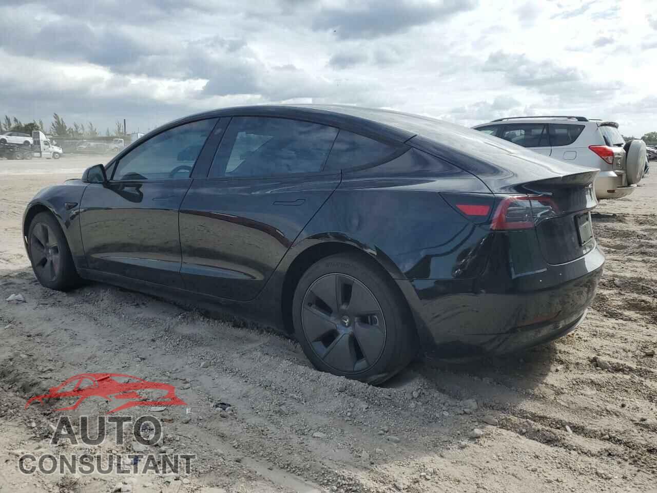 TESLA MODEL 3 2023 - 5YJ3E1EB0PF663000