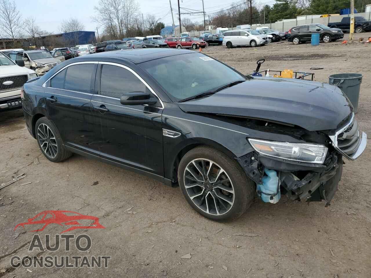FORD TAURUS 2018 - 1FAHP2E8XJG137910
