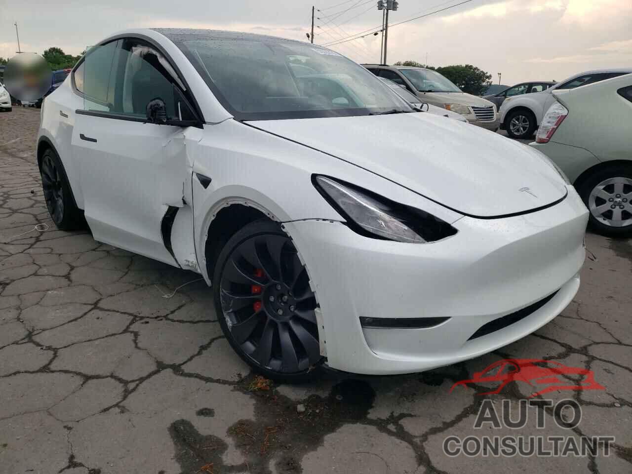 TESLA MODEL Y 2021 - 5YJYGDEF2MF124460