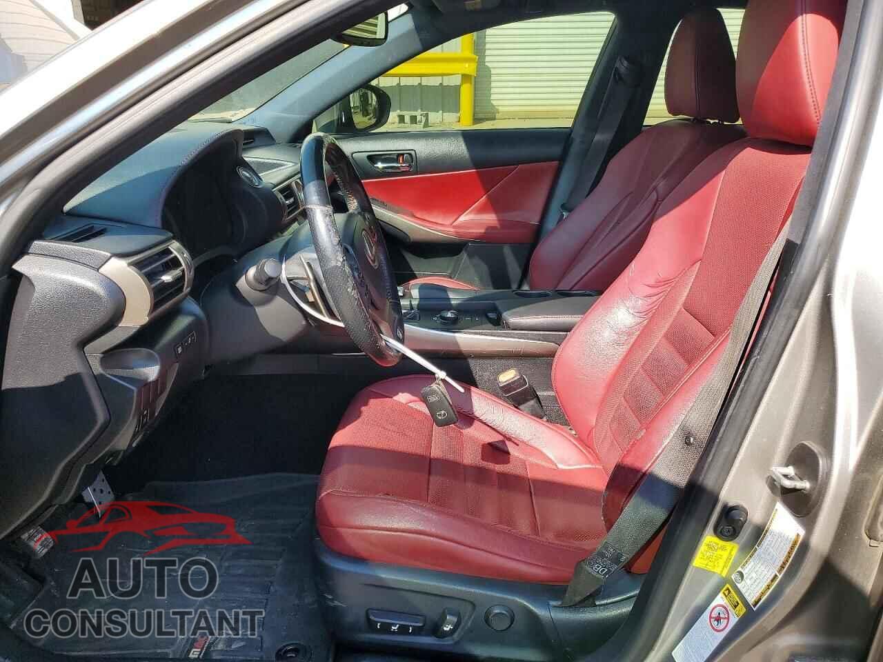 LEXUS IS 2015 - JTHBF1D25F5065381