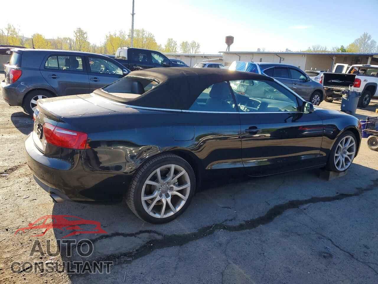 AUDI A5 2011 - WAUCFAFH8BN003875