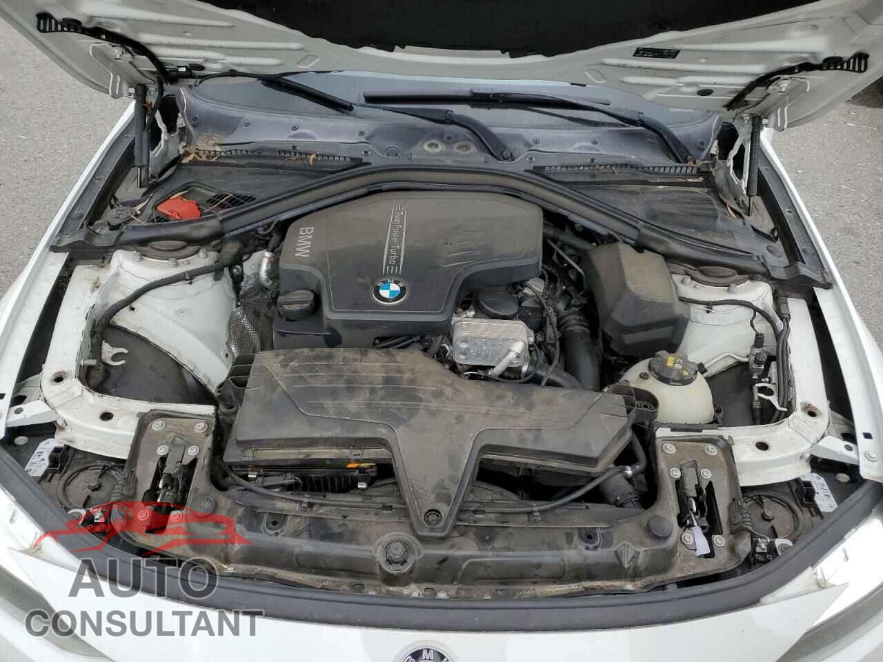 BMW 3 SERIES 2016 - WBA8E9G51GNU27773