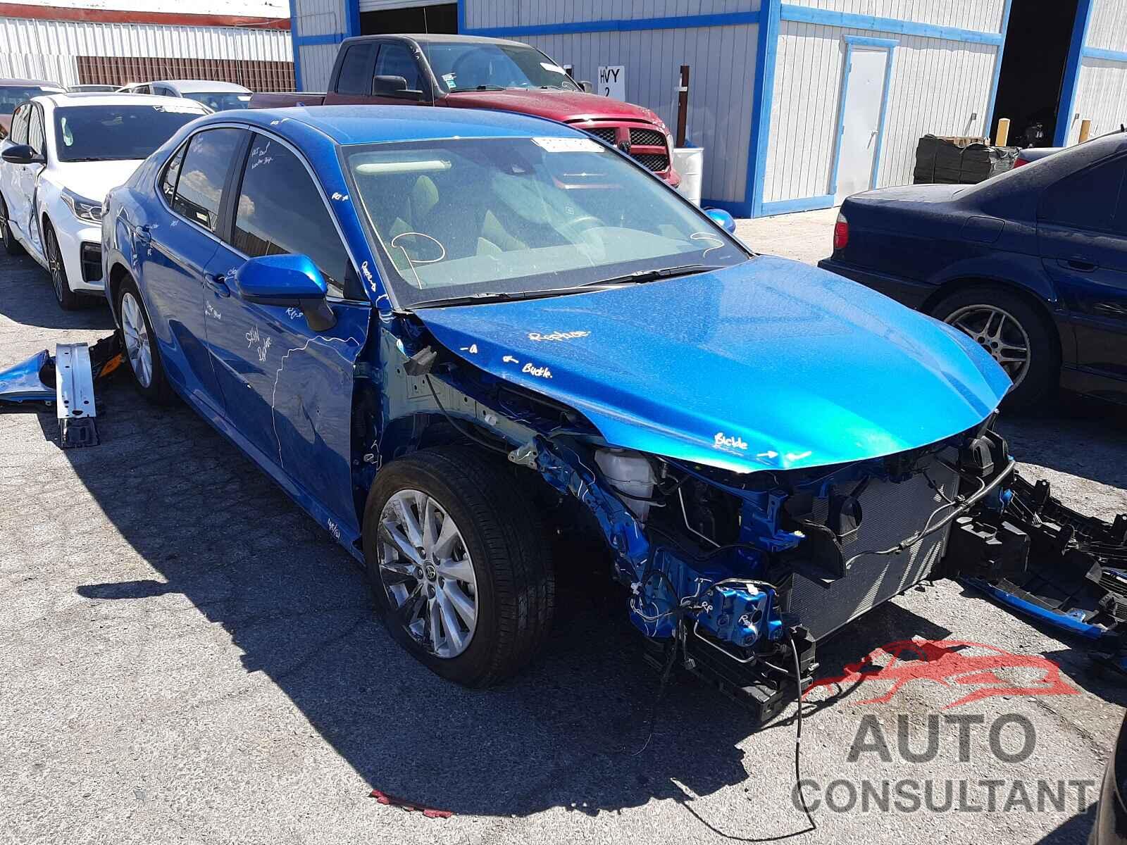 TOYOTA CAMRY 2020 - 4T1C11AK8LU385395