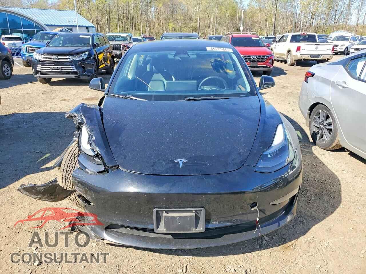 TESLA MODEL 3 2022 - 5YJ3E1EA5NF371718