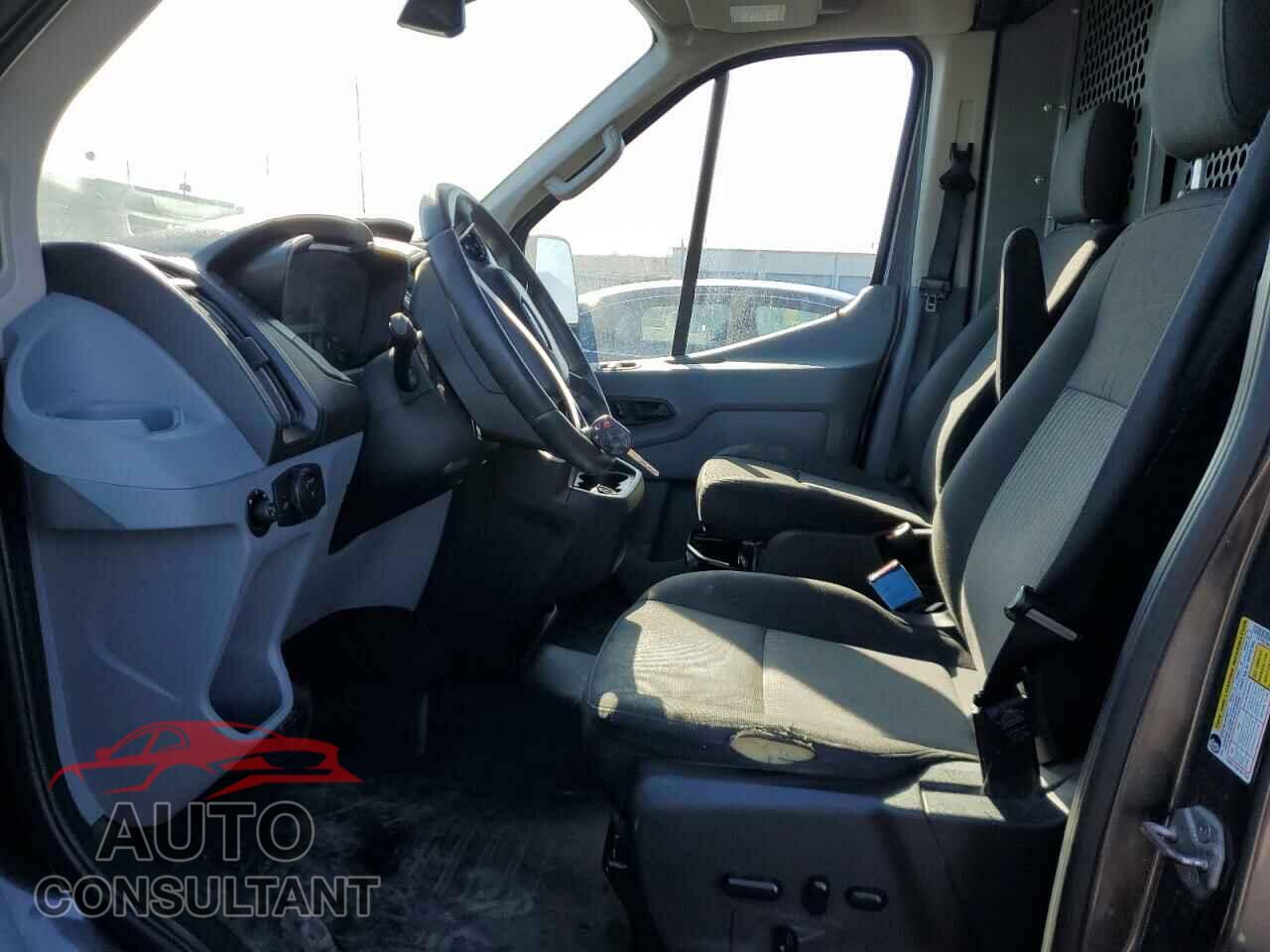 FORD TRANSIT 2018 - 1FTYR2CM6JKA09519