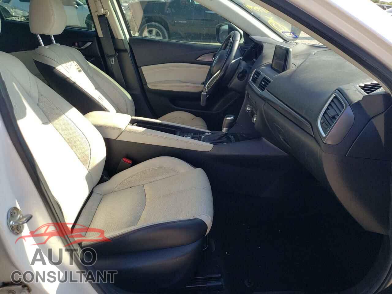 MAZDA 3 2017 - 3MZBN1W33HM127882