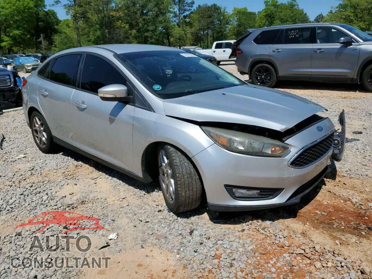 FORD FOCUS 2015 - 1FADP3F22FL336205