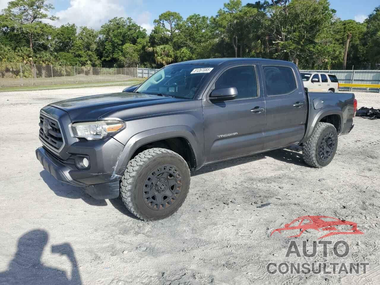 TOYOTA TACOMA 2018 - 5TFAX5GN7JX110180