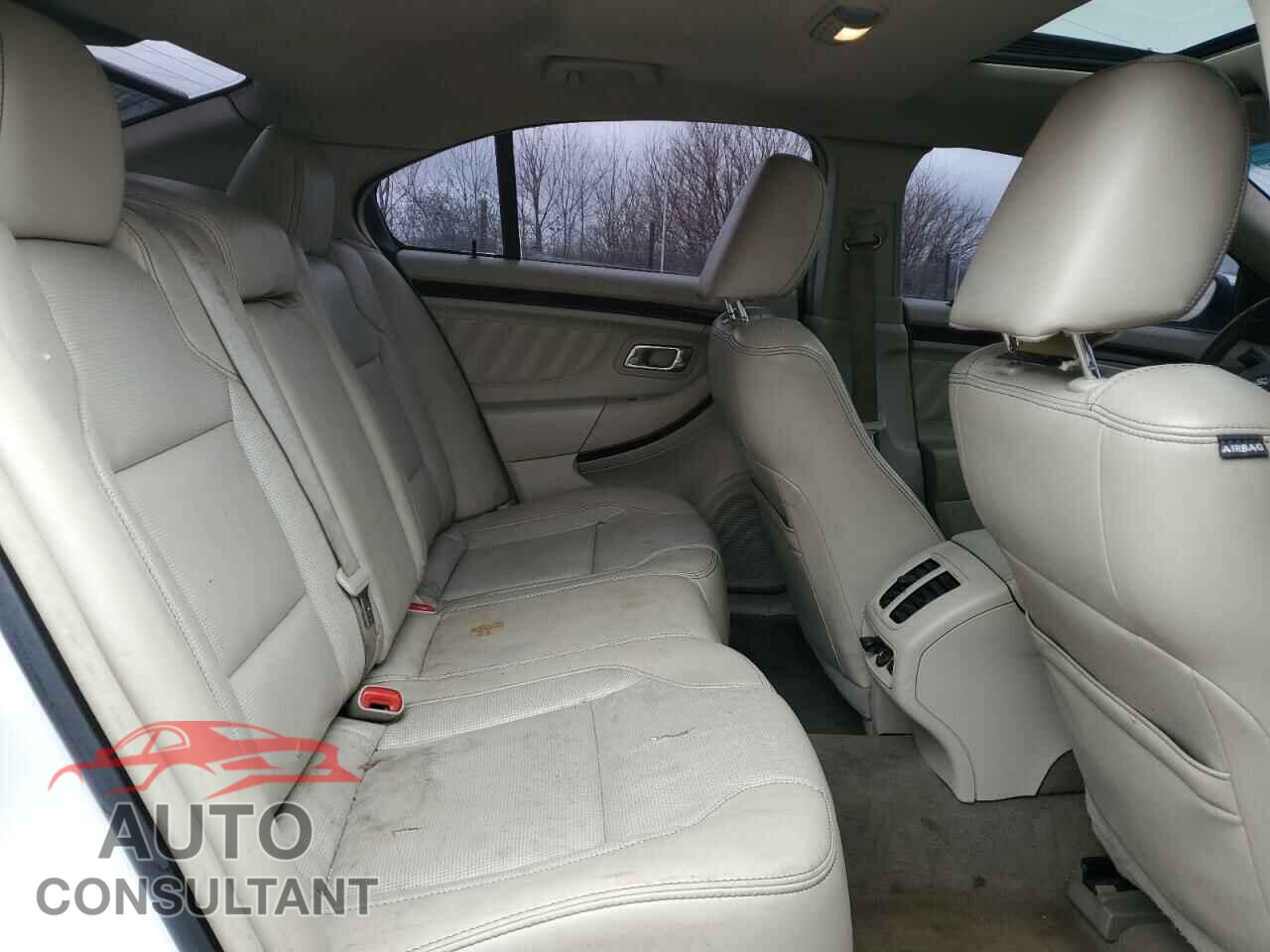 FORD TAURUS 2010 - 1FAHP2FW8AG118057