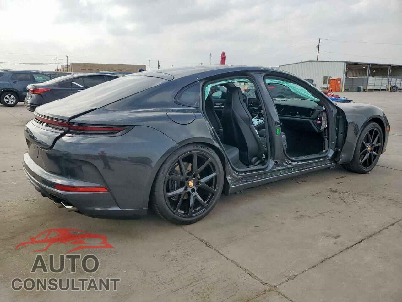 PORSCHE PANAMERA 2024 - WP0AA2YA7RL008540