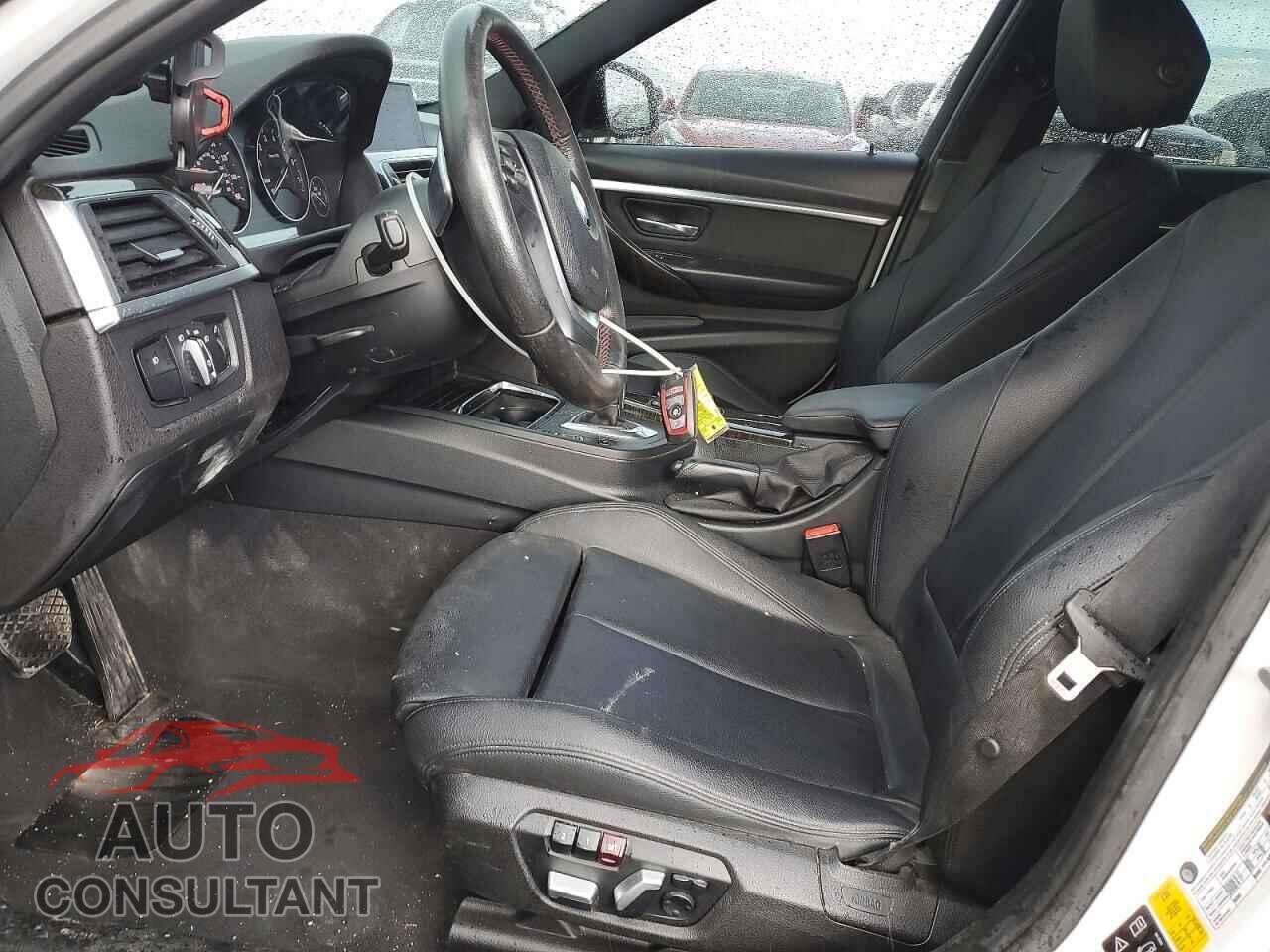 BMW 3 SERIES 2016 - WBA8E3G58GNU00177