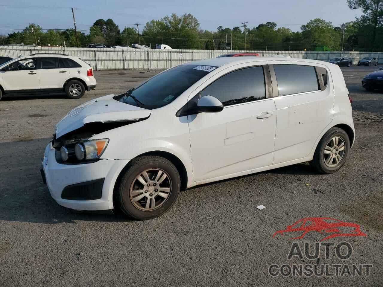 CHEVROLET SONIC 2014 - 1G1JC6SH9E4108188