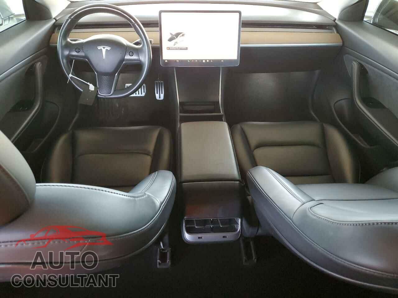 TESLA MODEL 3 2018 - 5YJ3E1EA1JF051967