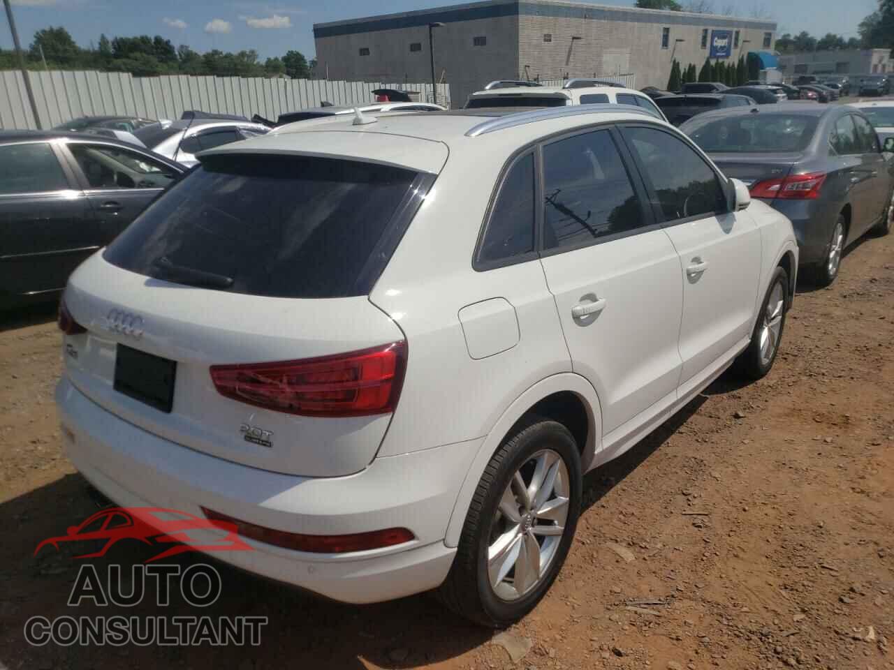 AUDI Q3 2017 - WA1ECCFS3HR005203