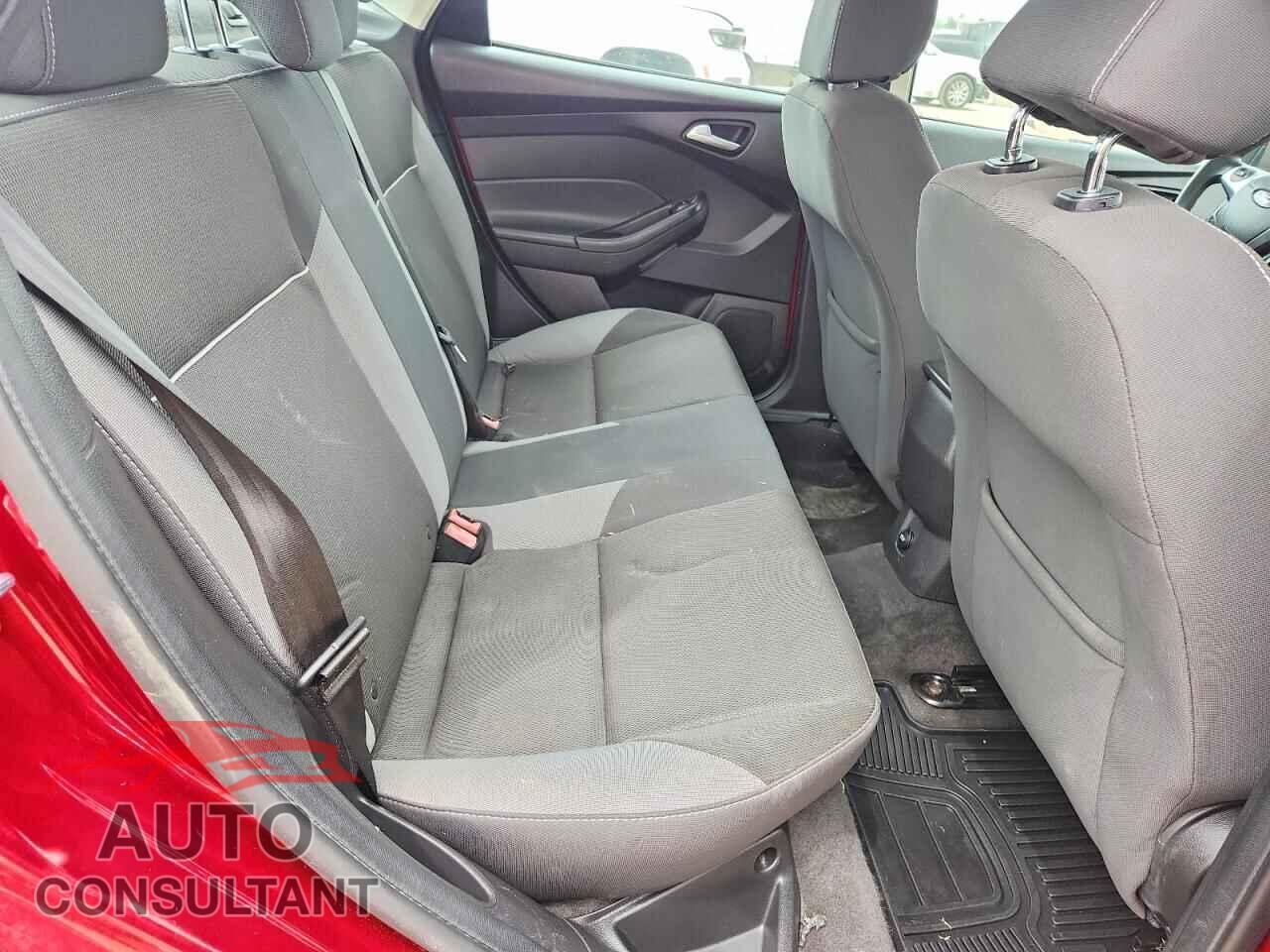 FORD FOCUS 2013 - 1FADP3F22DL116043