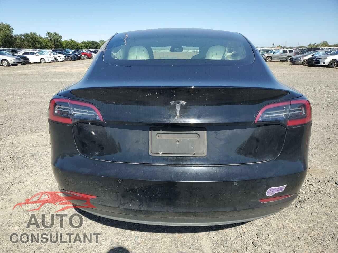 TESLA MODEL 3 2019 - 5YJ3E1EA1KF327727