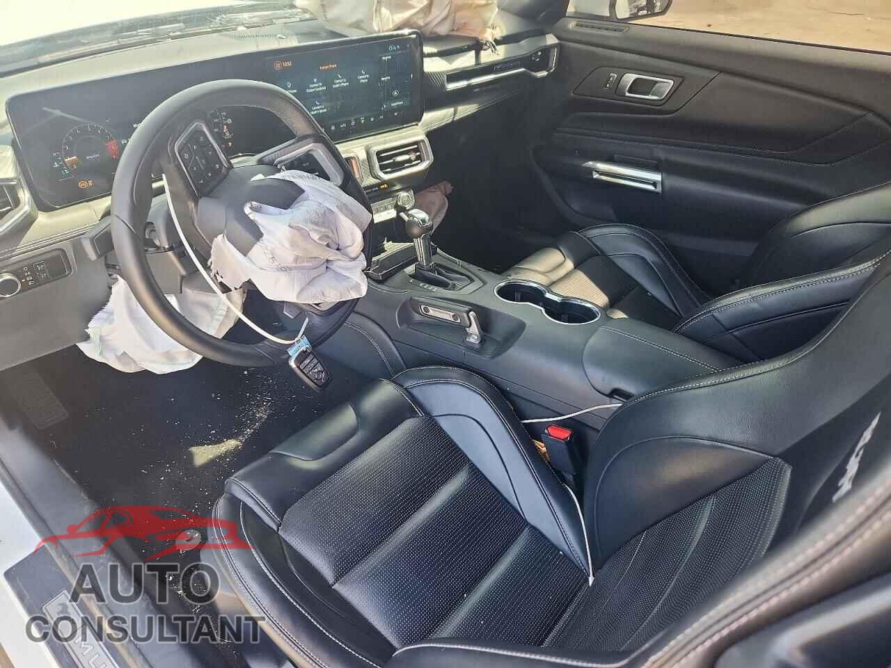 FORD MUSTANG 2024 - 1FA6P8CF1R5401017