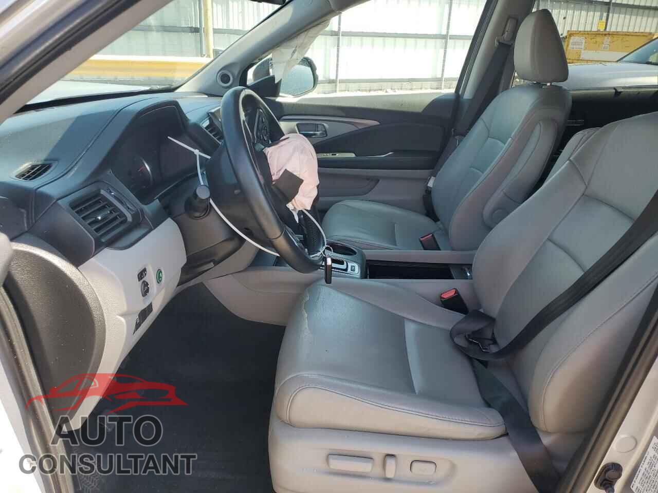 HONDA PILOT 2020 - 5FNYF5H54LB022166