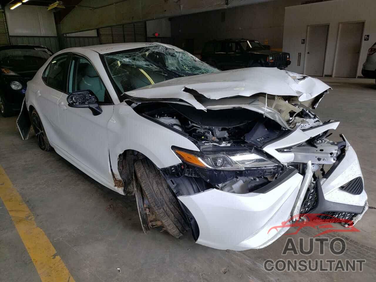 TOYOTA CAMRY 2020 - 4T1G11AK2LU345542