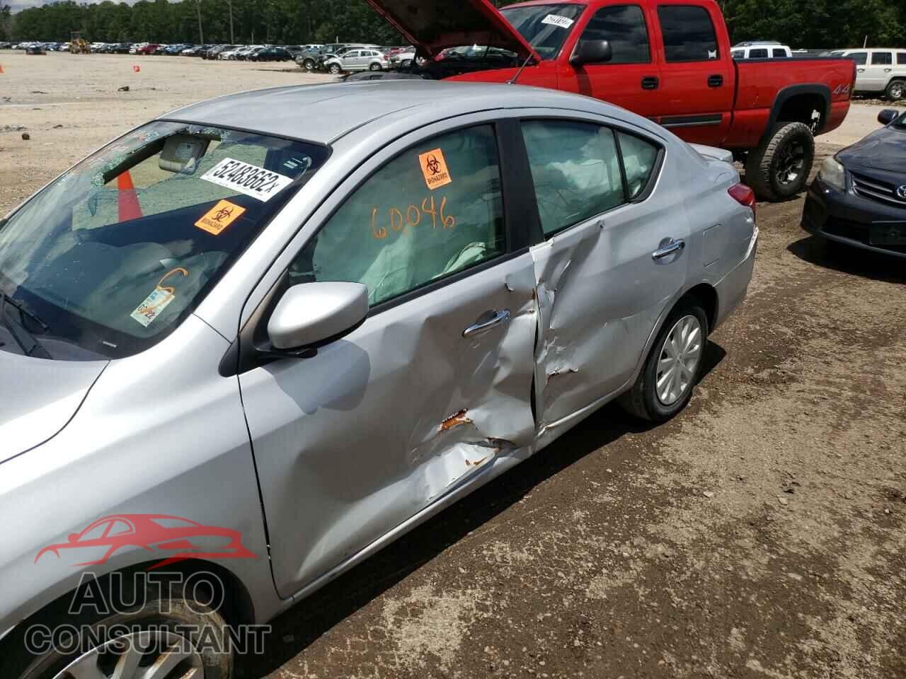 NISSAN VERSA 2019 - 3N1CN7AP3KL840852