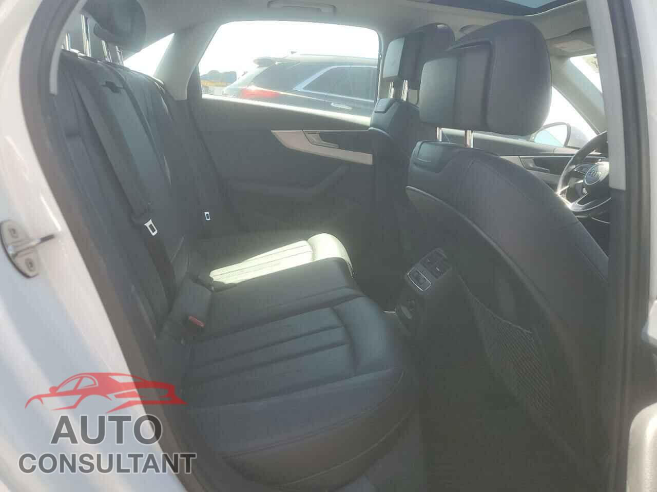 AUDI A4 2017 - WAUANAF46HN025681
