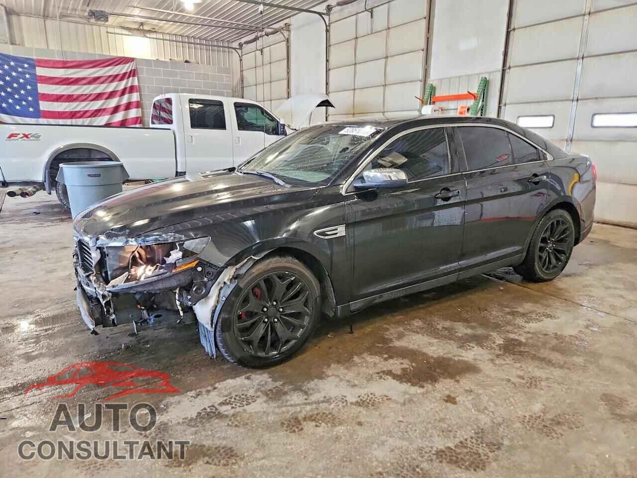 FORD TAURUS 2017 - 1FAHP2F84HG113207