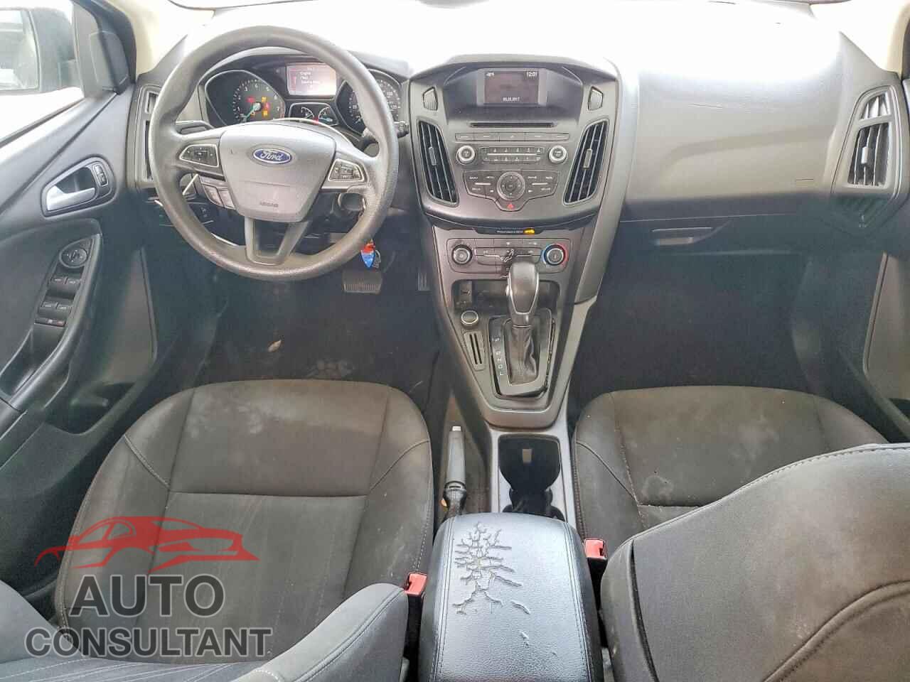 FORD FOCUS 2017 - 1FADP3K2XHL267272