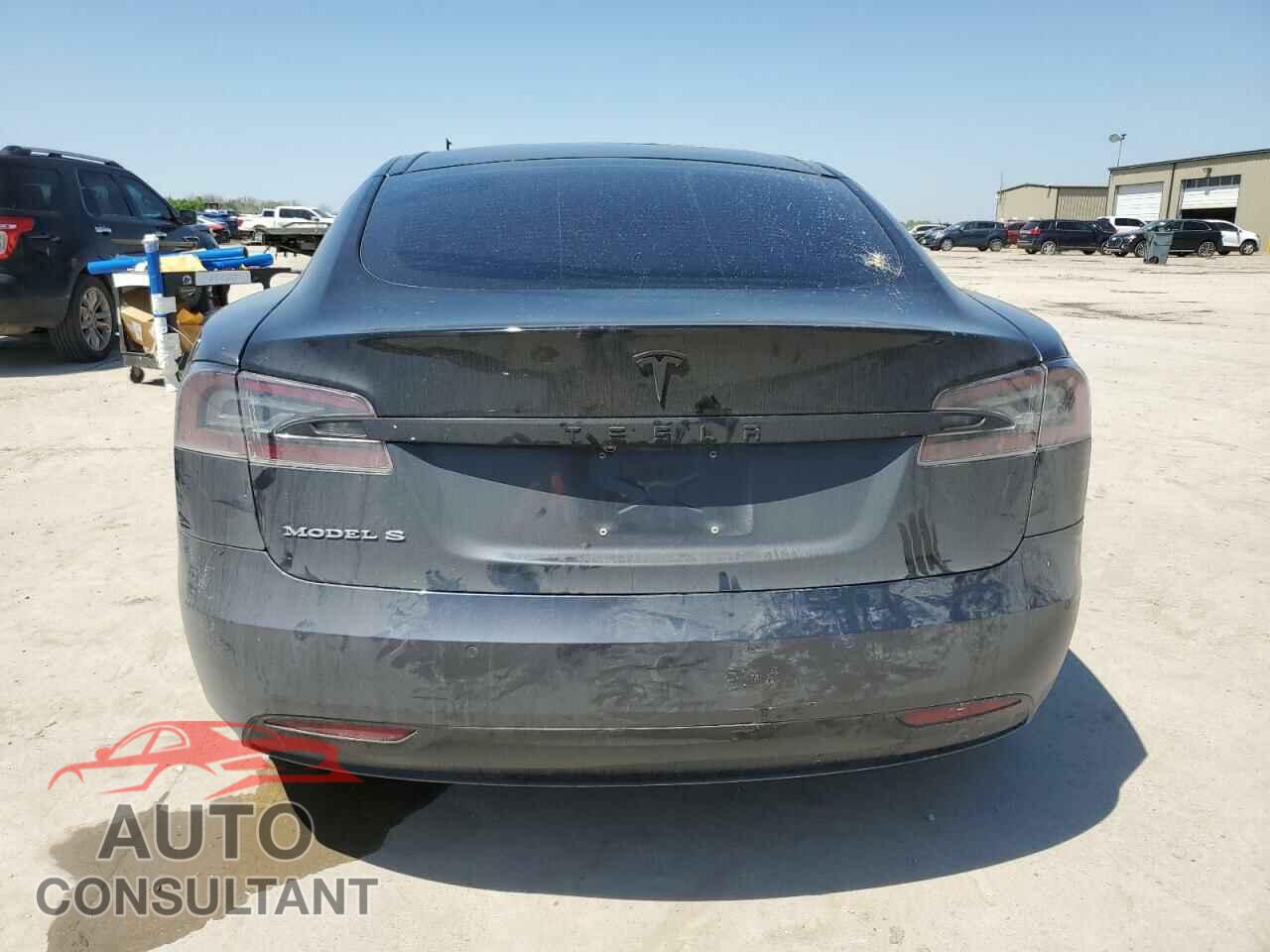 TESLA MODEL S 2017 - 5YJSA1E21HF207452