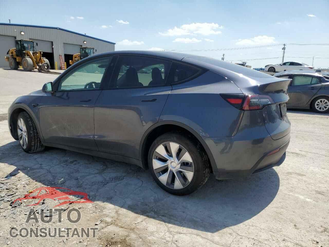 TESLA MODEL Y 2023 - 7SAYGDEE4PF802074