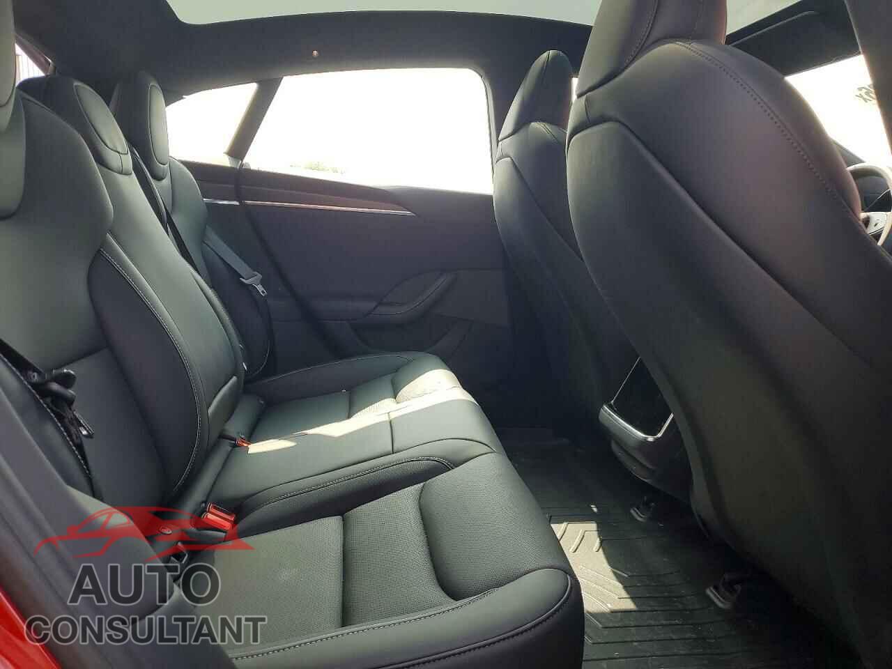 TESLA MODEL S 2024 - 5YJSA1E63RF534729