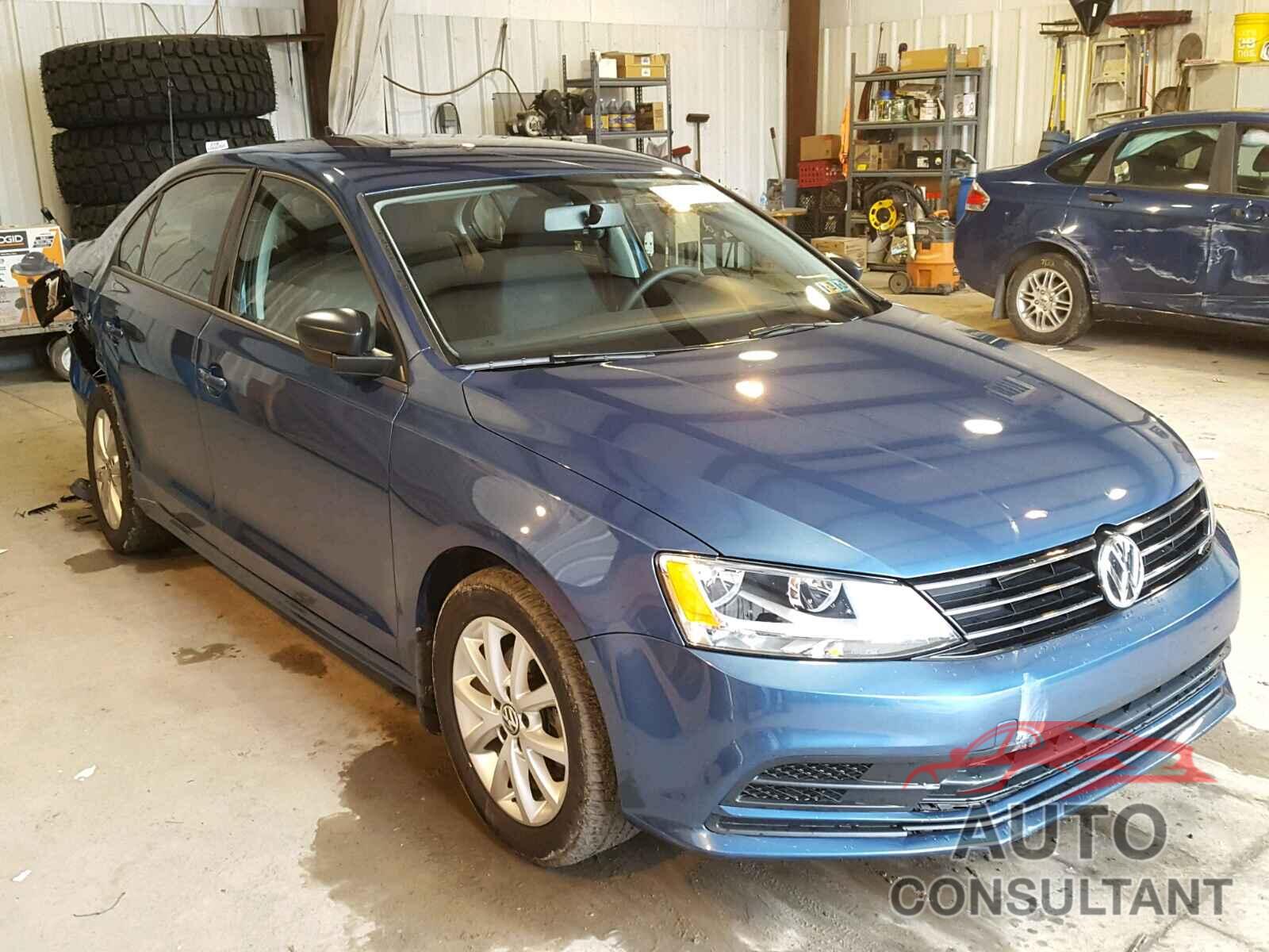 VOLKSWAGEN JETTA 2015 - 3VWD17AJ5FM295081