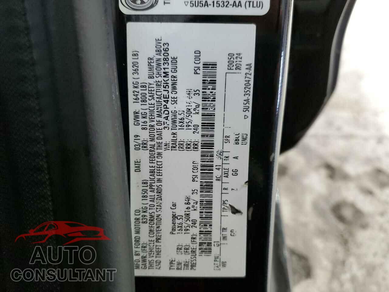 FORD FIESTA 2019 - 3FADP4EJ5KM138063